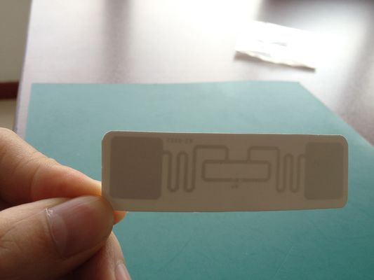 Uhf RFIDのステッカーの札は外国H3 AZ-9662の白紙のRfidの破片のステッカーを分類する