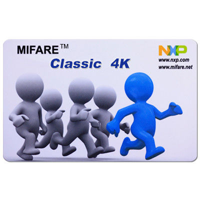 アクセス制御またはメンバーシップ用の RFID 非接触チップカードを備えた  ®Classic 4K スマートカード